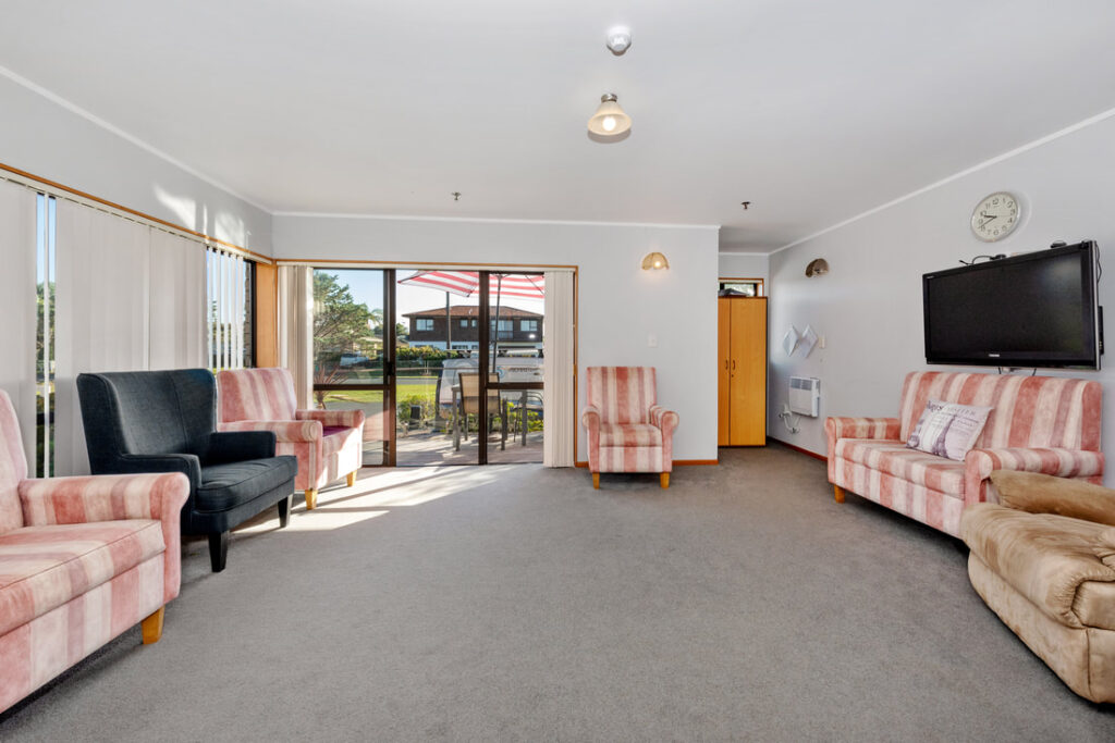 Maygrove Lifecare lounge